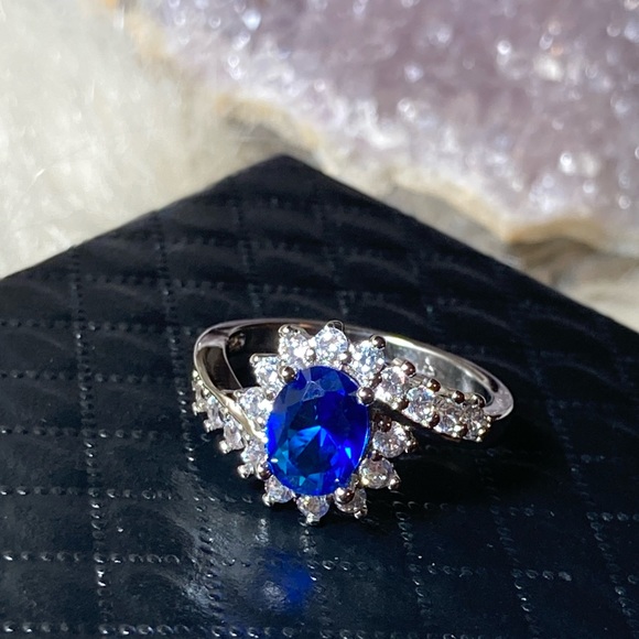 See new listing - Picture 4 of 4